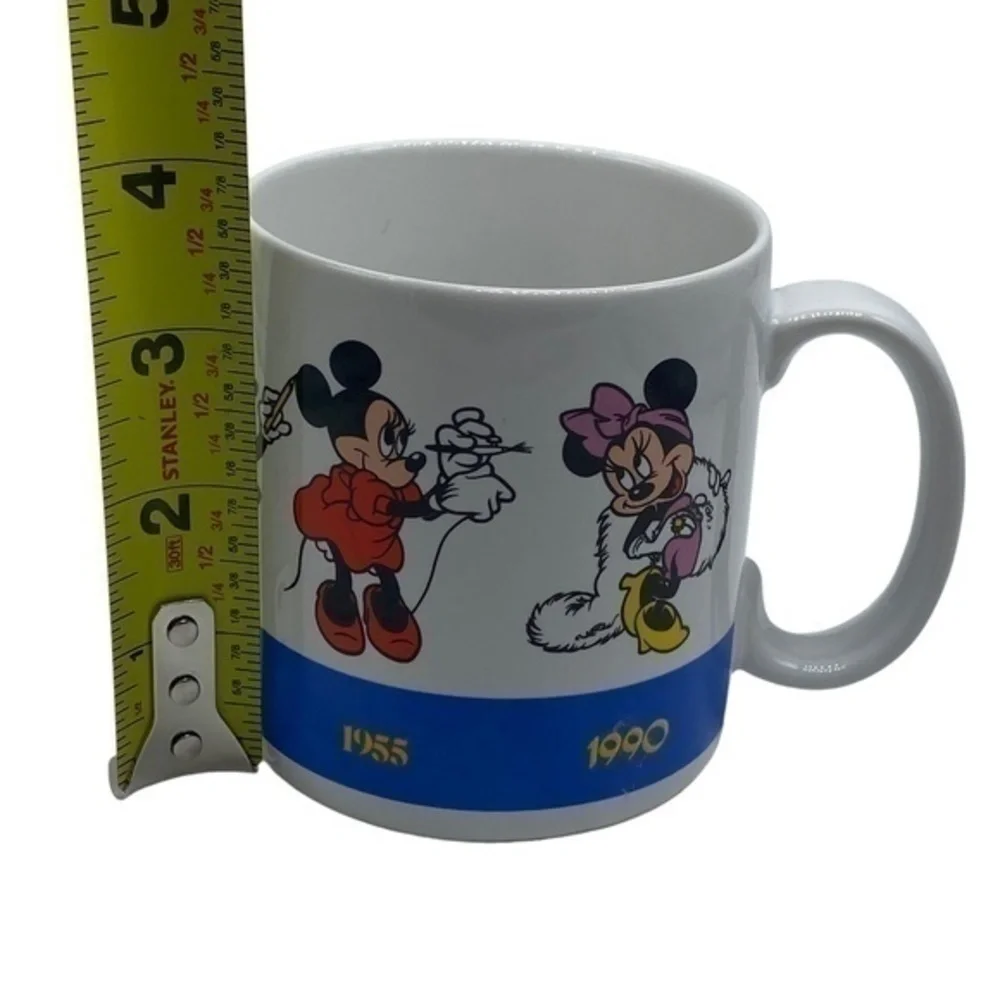 Vintage Minnie Mouse Evolution on Minnie by Applause